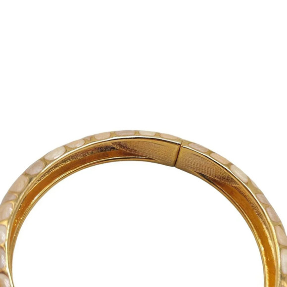 Joan Rivers Cream Enamel Gold Hinge Bangle Bracelet Diameter 2.25 - Picture 4 of 5